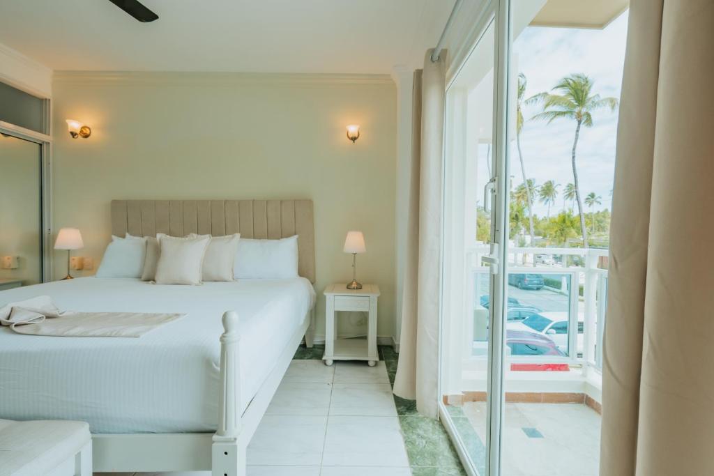 Green Coast Hotel photo 3