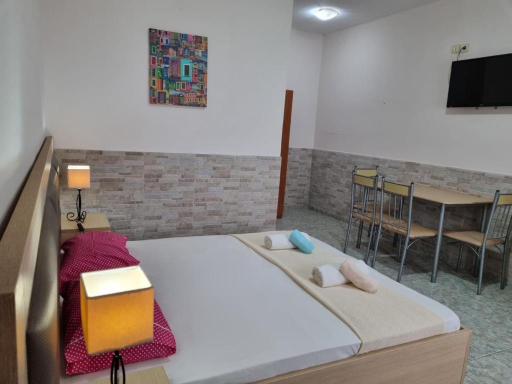 Anna Christina Apartments photo 3