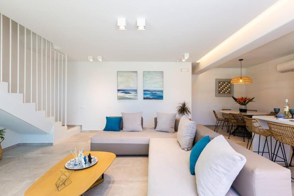 Villa Daphne-Naiades/ 2 bedrooms,luxury,beachfront photo 2