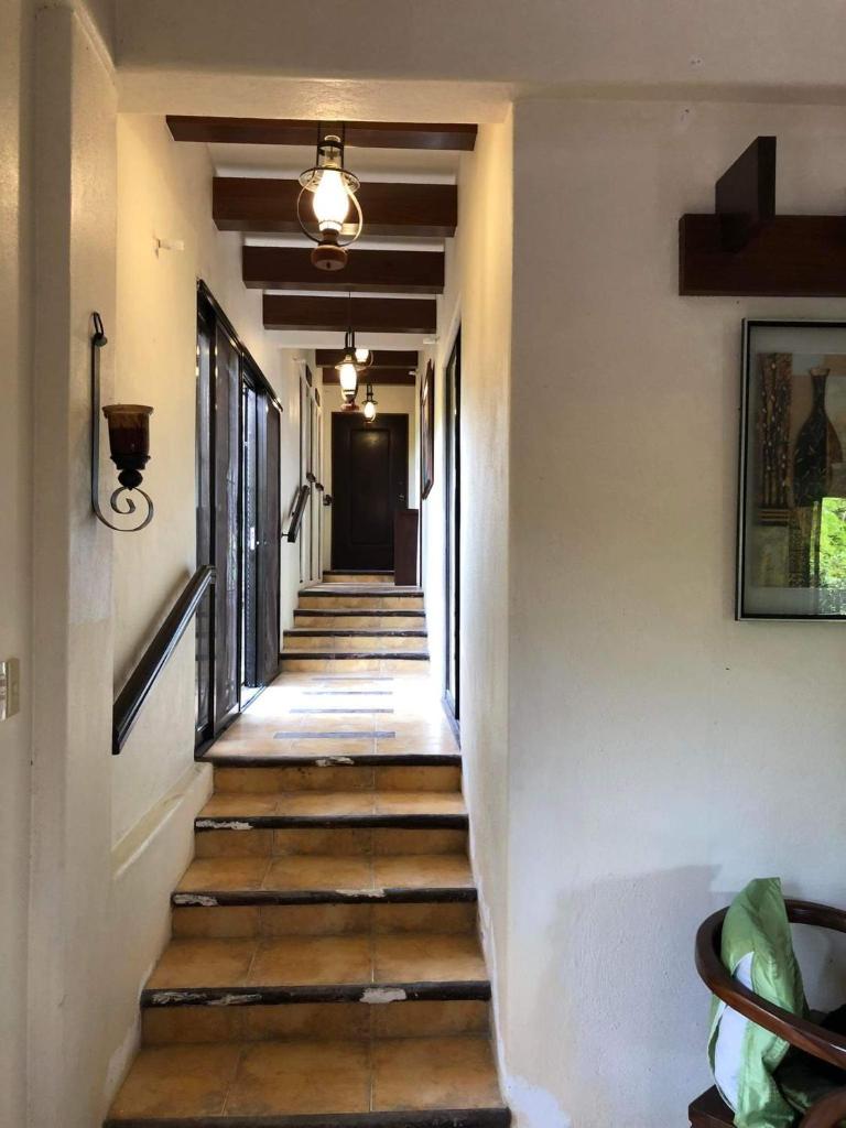 Tagaytay BNR Guesthouse 4BR With Balcony 12-14 Guest photo 2