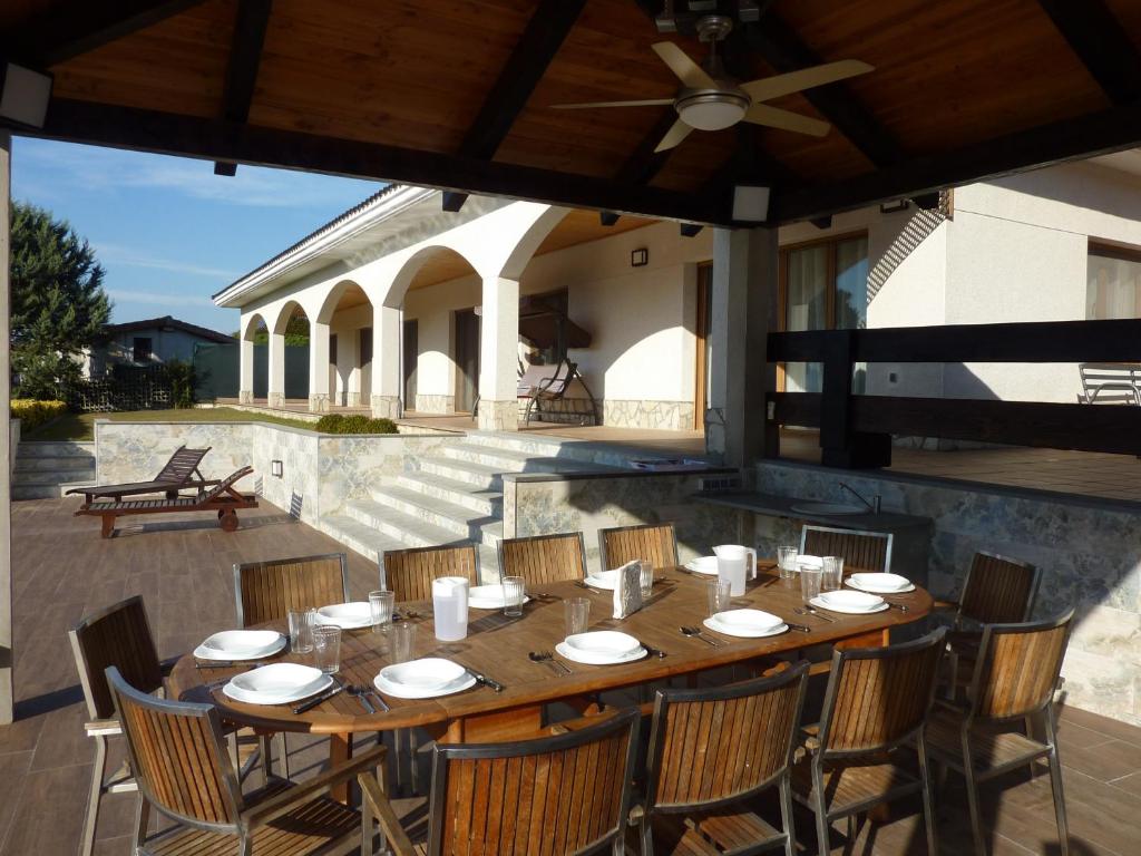 Vivalidays Villa Kiros photo 4