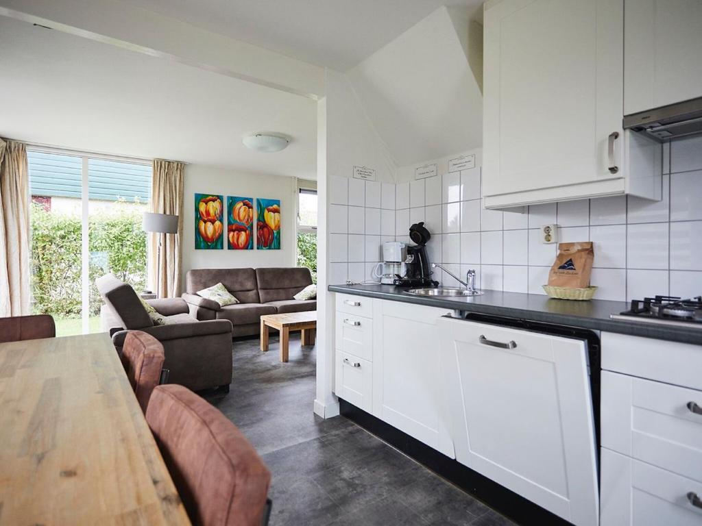 Cozy holiday home with wellness located in Zeeland photo 3