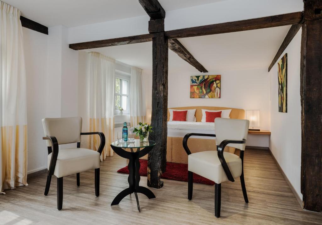 Romantik Hotel Neuhaus photo 3