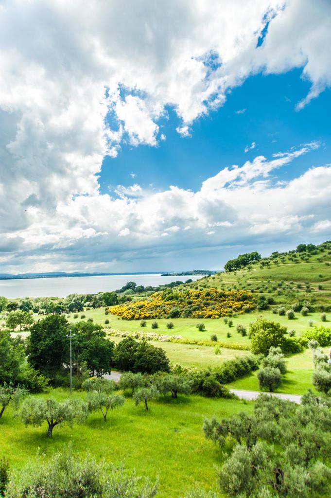 Vista Lago photo 1