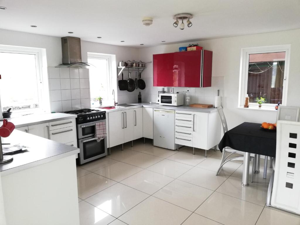 Beautiful Modern Country House Nestled in Geopark photo 4