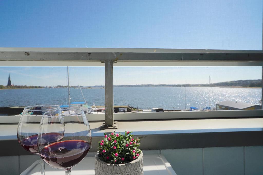 Ferienwohnung Schleiloge mit Panoramablick auf die Schlei photo 2