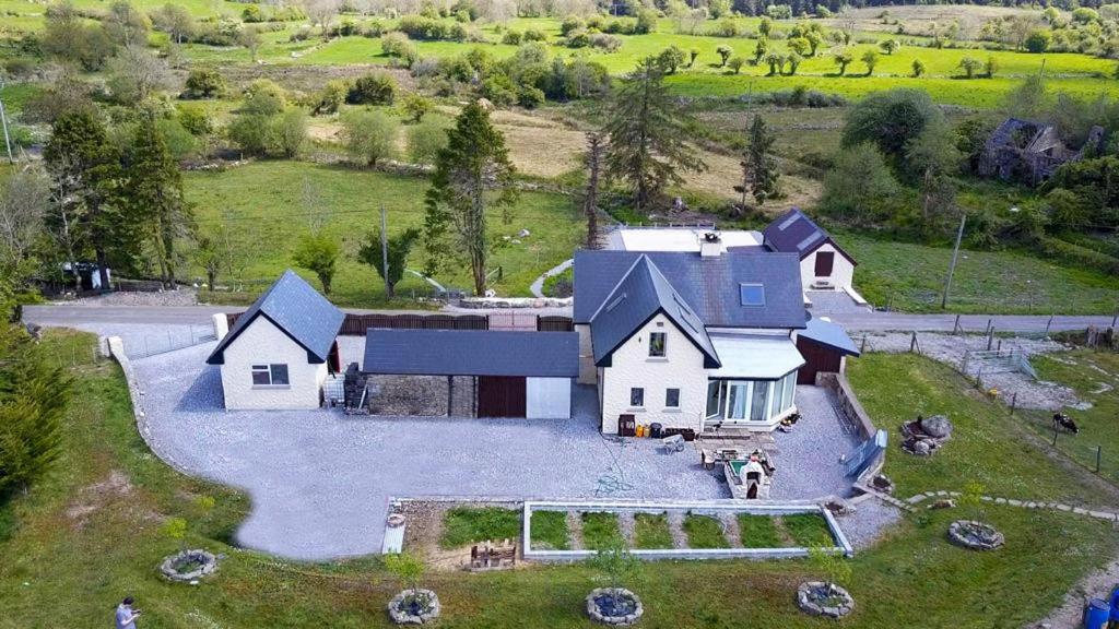 Beautiful Modern Country House Nestled in Geopark photo 1