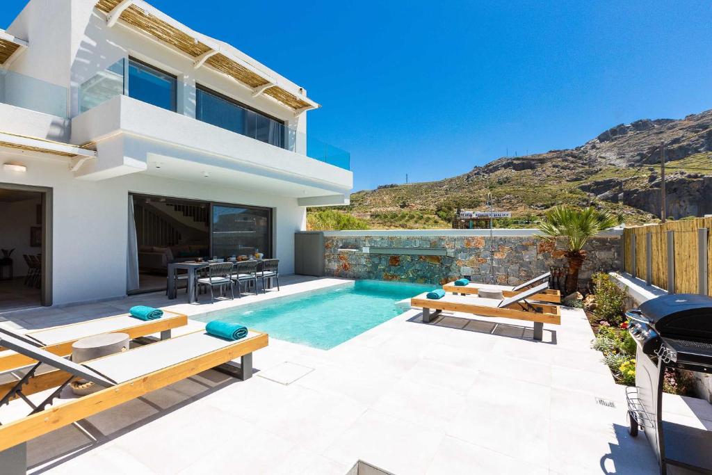 Villa Smili-Naiades/3 bedrooms, luxury, beachfront photo 1