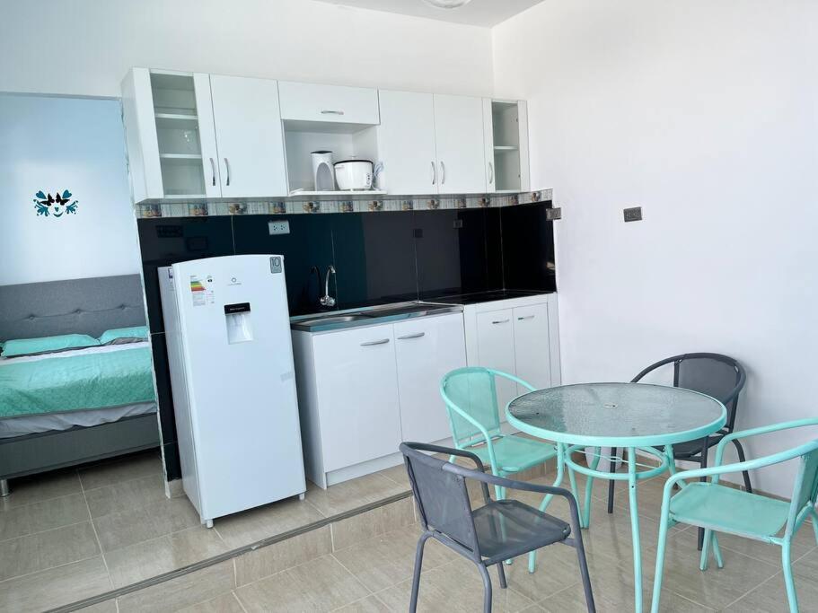 Hermoso mini departamento c/ entrada independiente photo 1