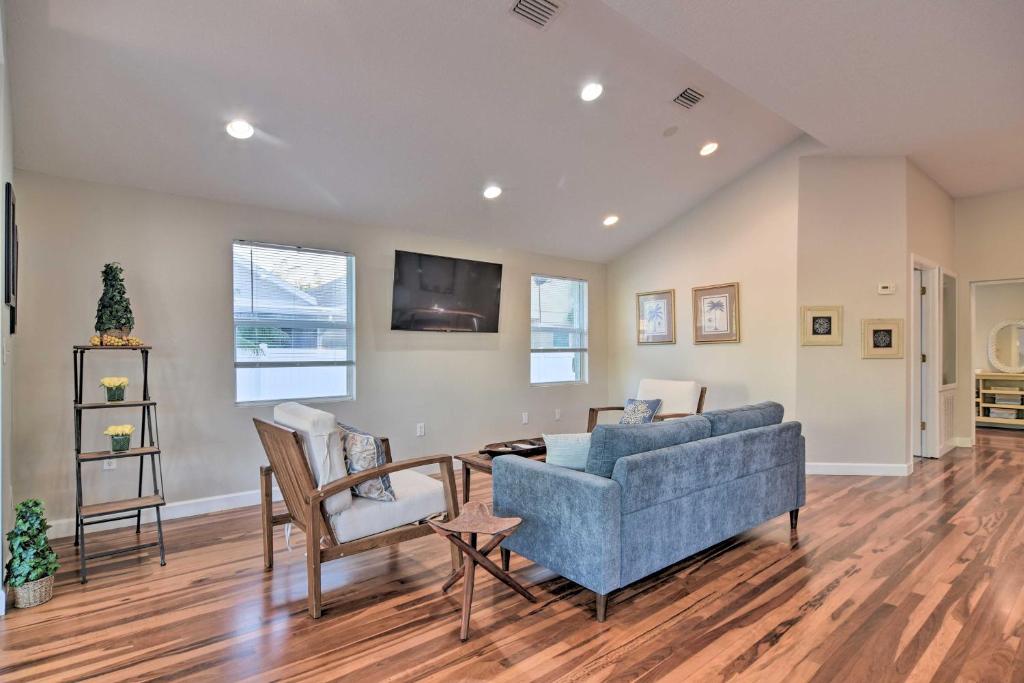 Vibrant Dunedin Getaway with Furnished Patio! photo 2