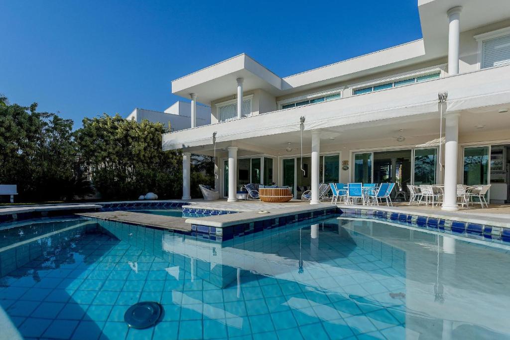 Casa alto padrão com piscina em Caraguatatuba photo 4