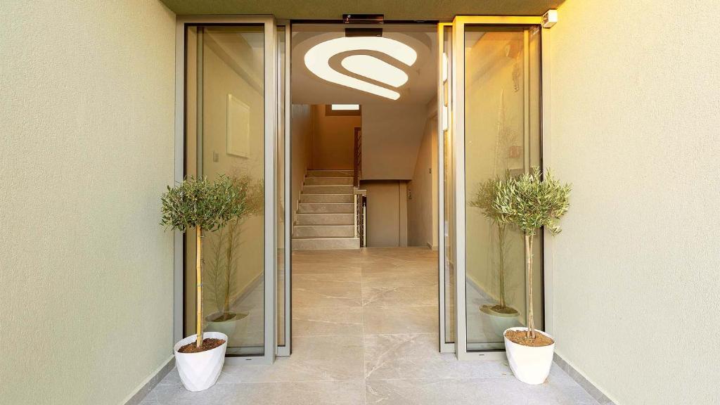 Estelle Family Luxury Apartments & Suites photo 1