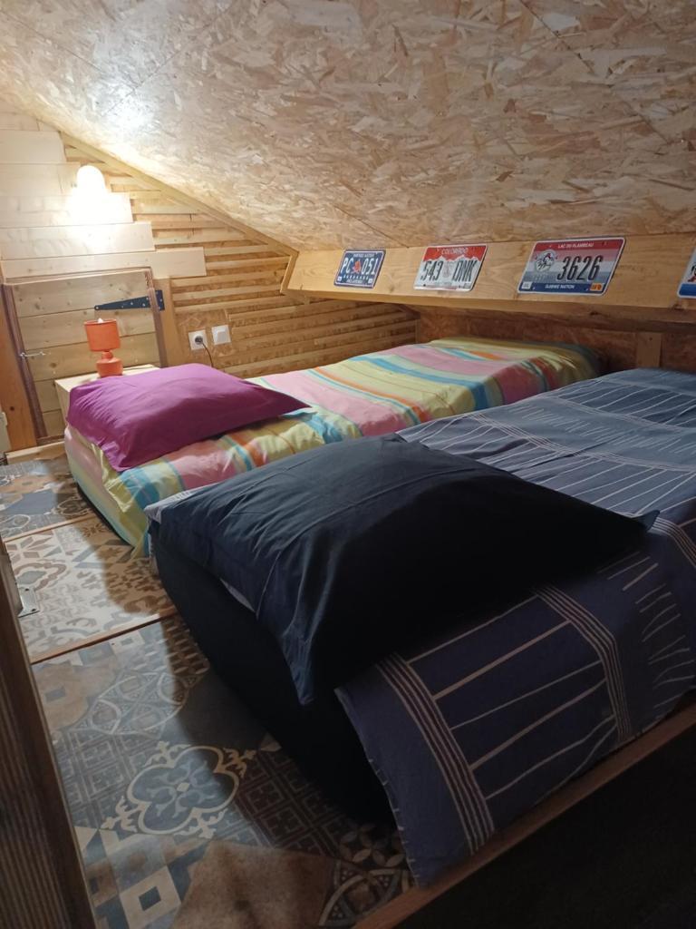 Chalet chaleureux avec parking garage motos, vélos photo 3