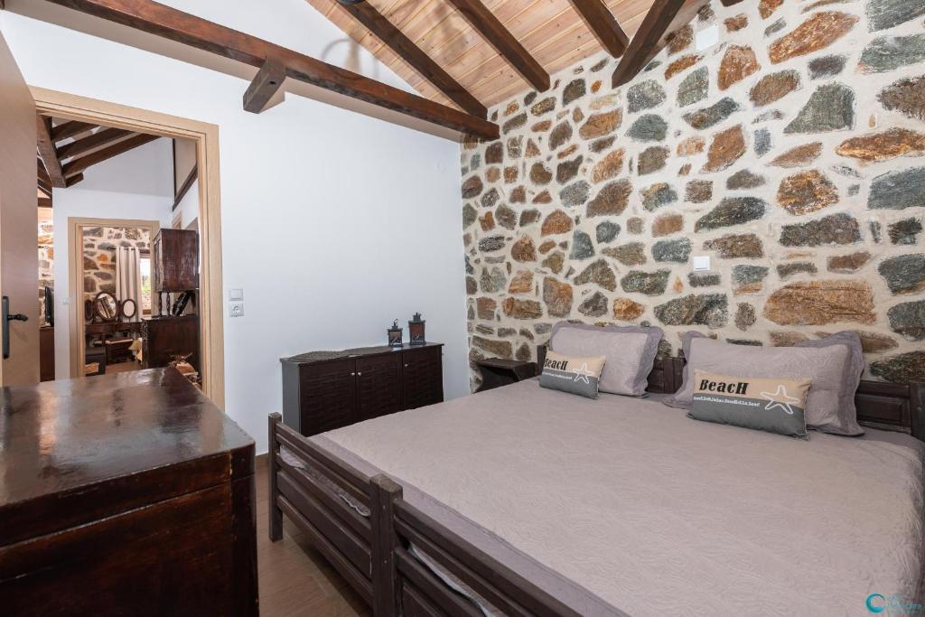 Eleni's Stone House photo 2
