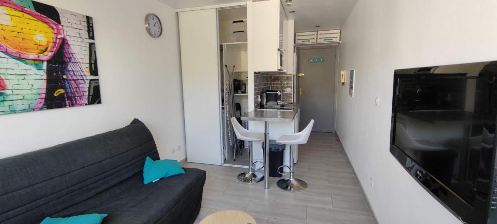 Magnifique Studio dans résidence avec Piscine photo 3