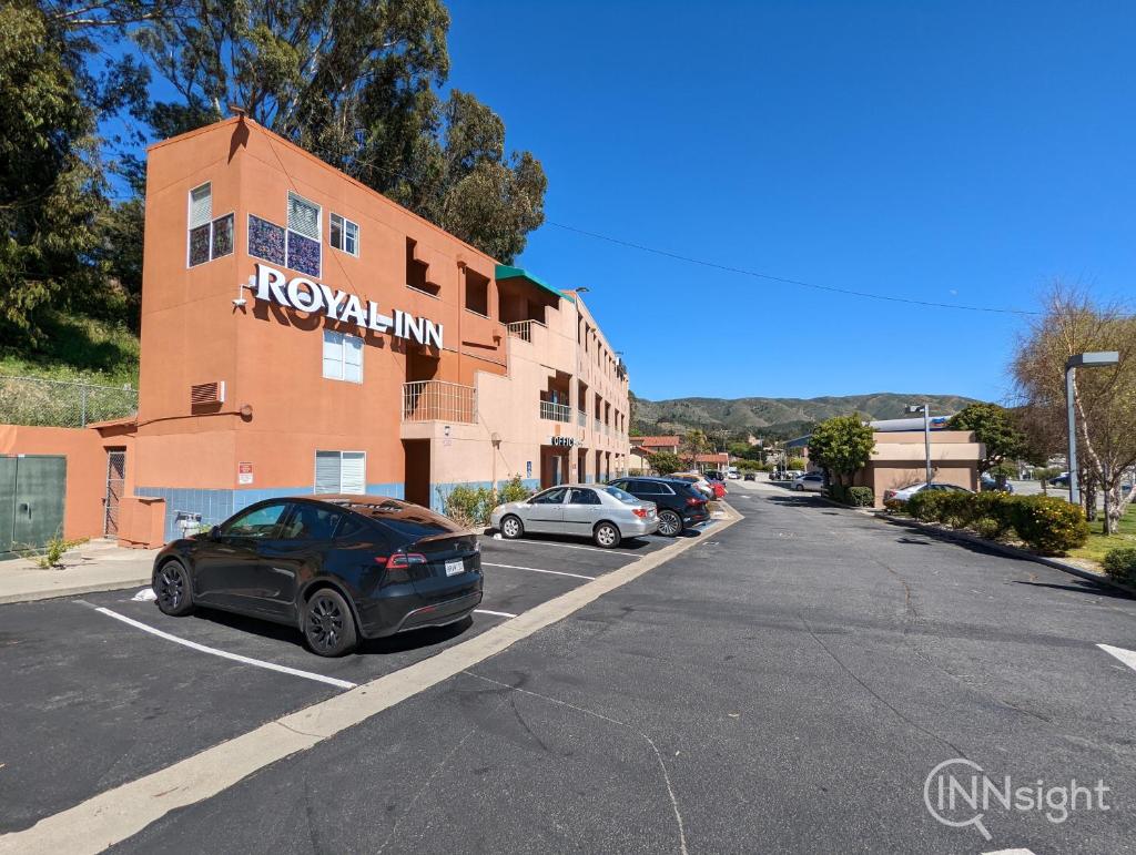 Royal Inn image