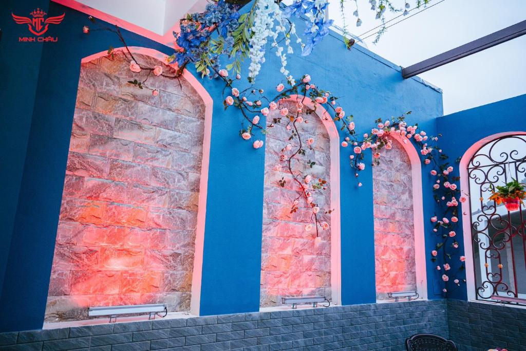 Minh Chau Hotel & Coffee