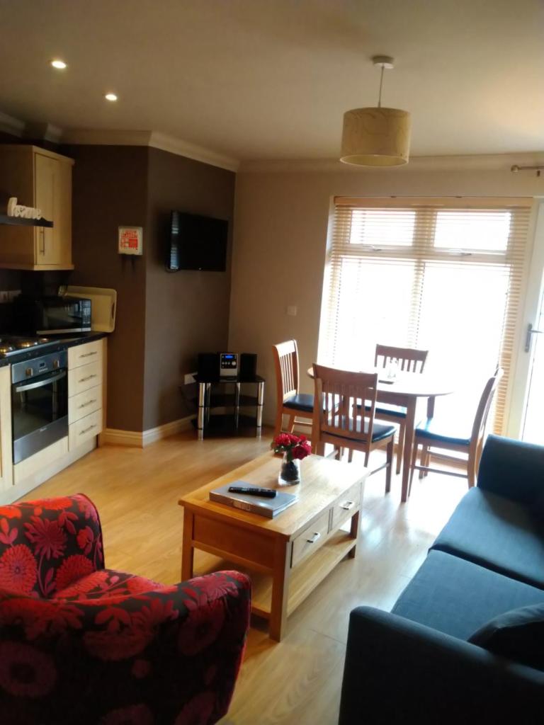 Victoria Cloisters Apartments photo 3