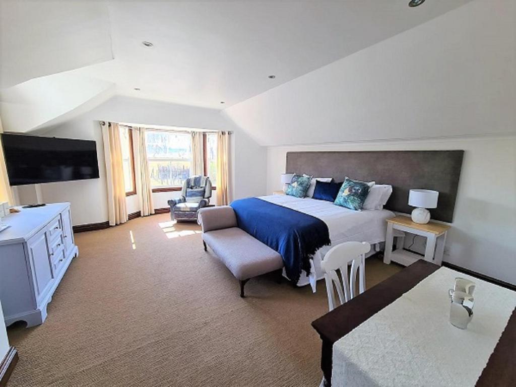 One Rawdons Estate photo 3