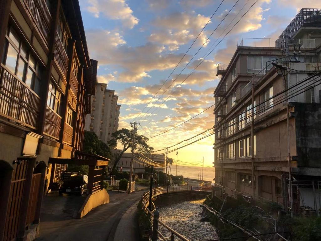 桜薫 熱川駅まで280メートル海水浴場まで500メートル photo 2