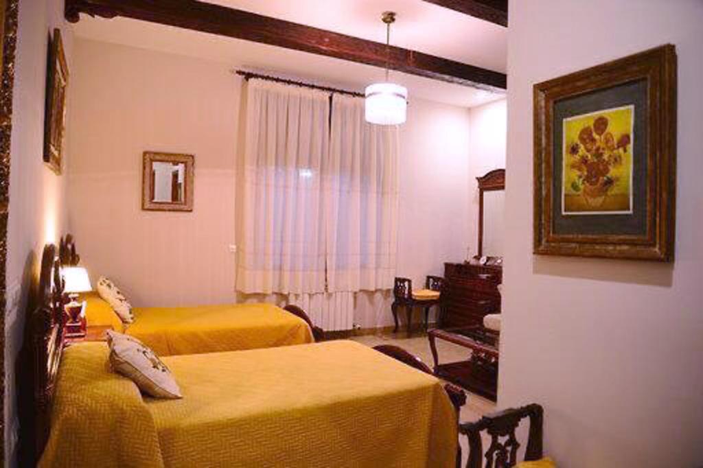 4 bedrooms villa with private pool enclosed garden and wifi at Fernan Caballero photo 3