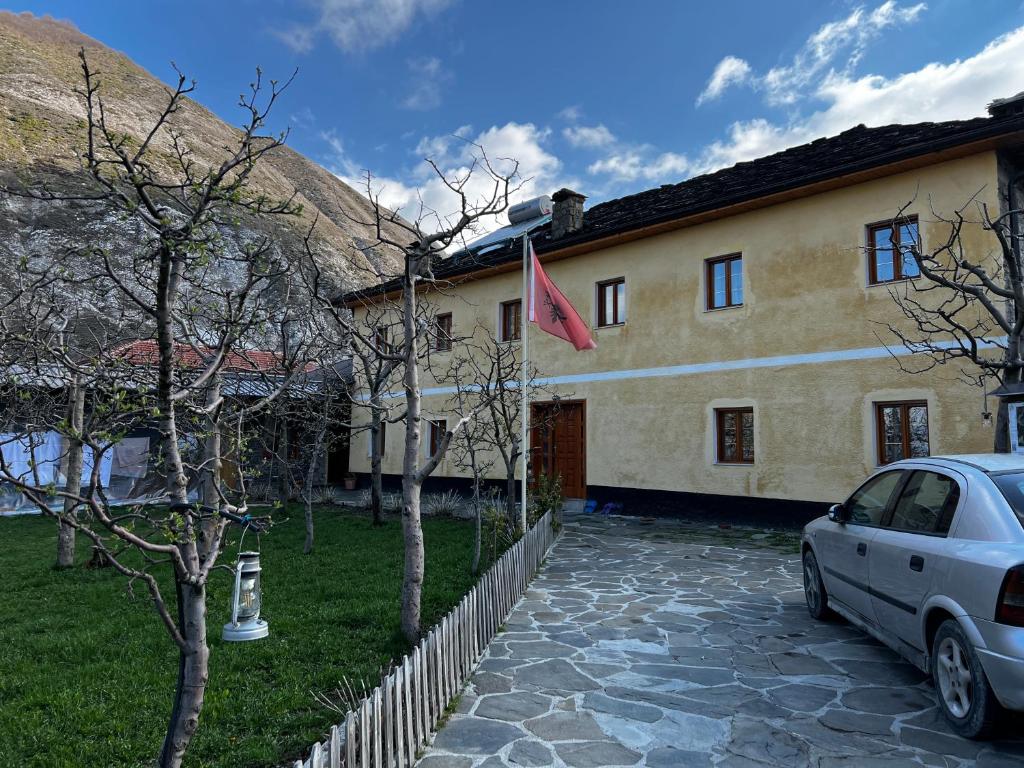 Guest House Sabriu photo 1