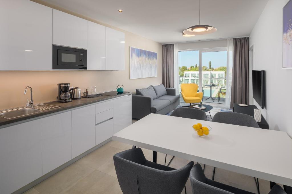 Maj Luxury Residence photo 3