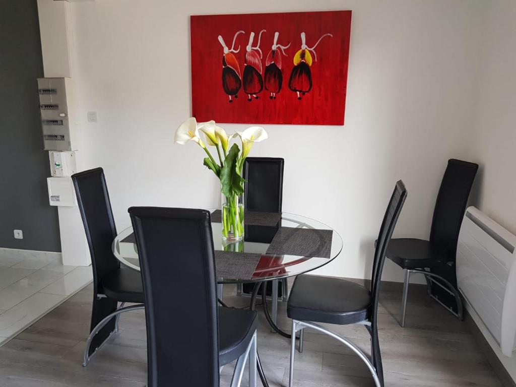 Agréable maison neuve, 4 personnes, piscine bois privée du 15 juin à mi-septembre photo 4