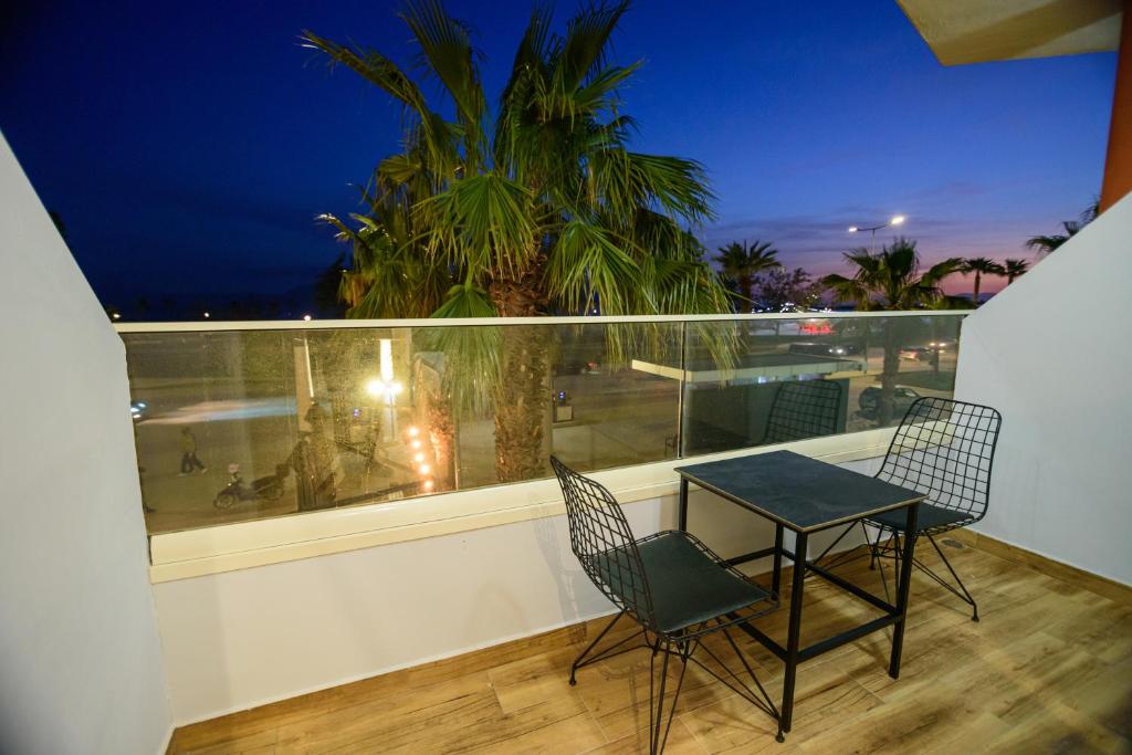 Palm Side Hotel photo 4