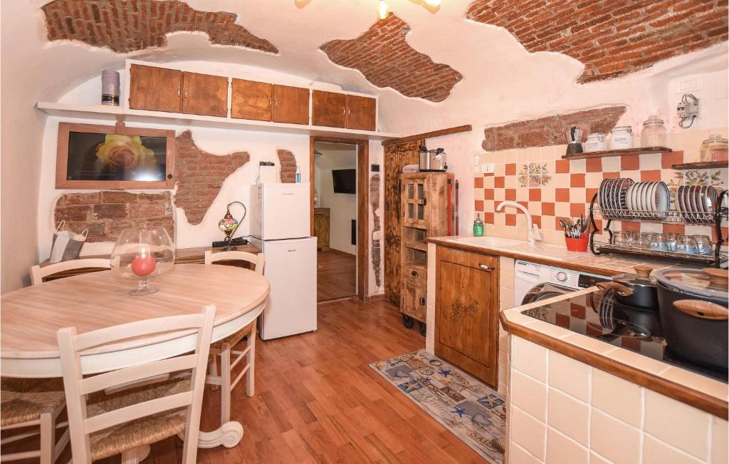 Beautiful Apartment In Celle Ligure With Wifi And 1 Bedrooms photo 1