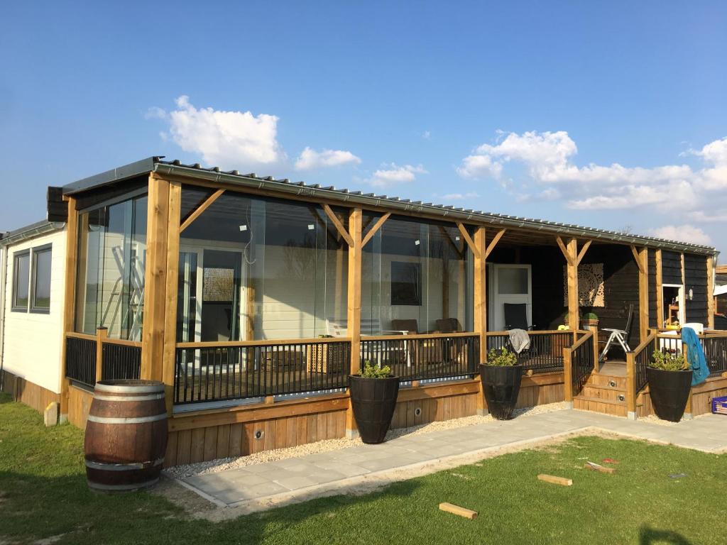 Glamping aan de Thoolse kust photo 2