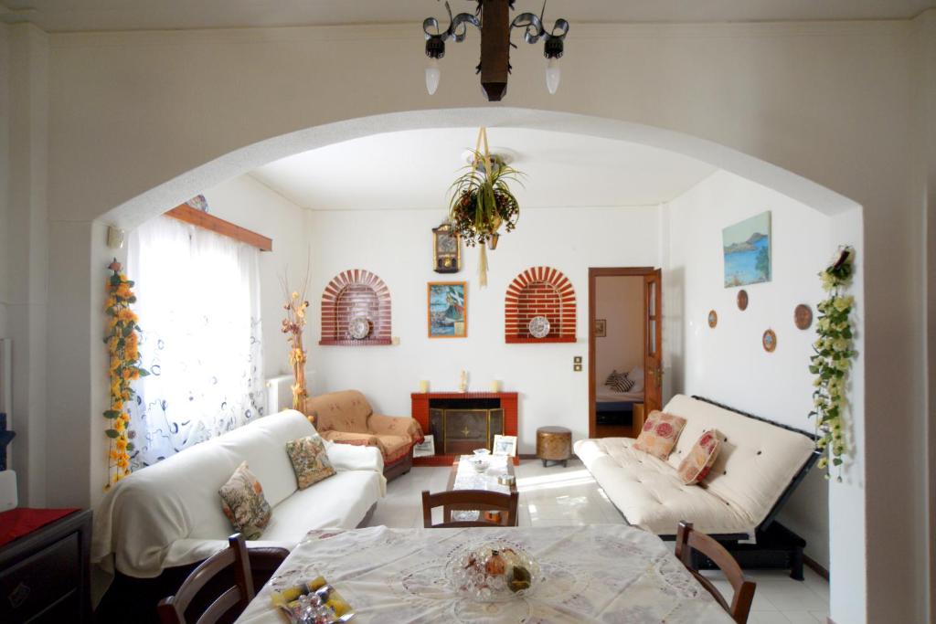 Flora's Garden House - close to Schinias beach photo 3