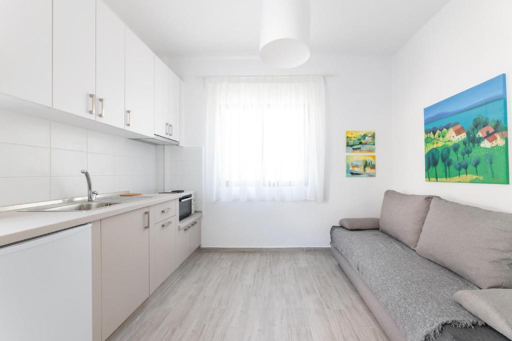 Valasi Apartments photo 4