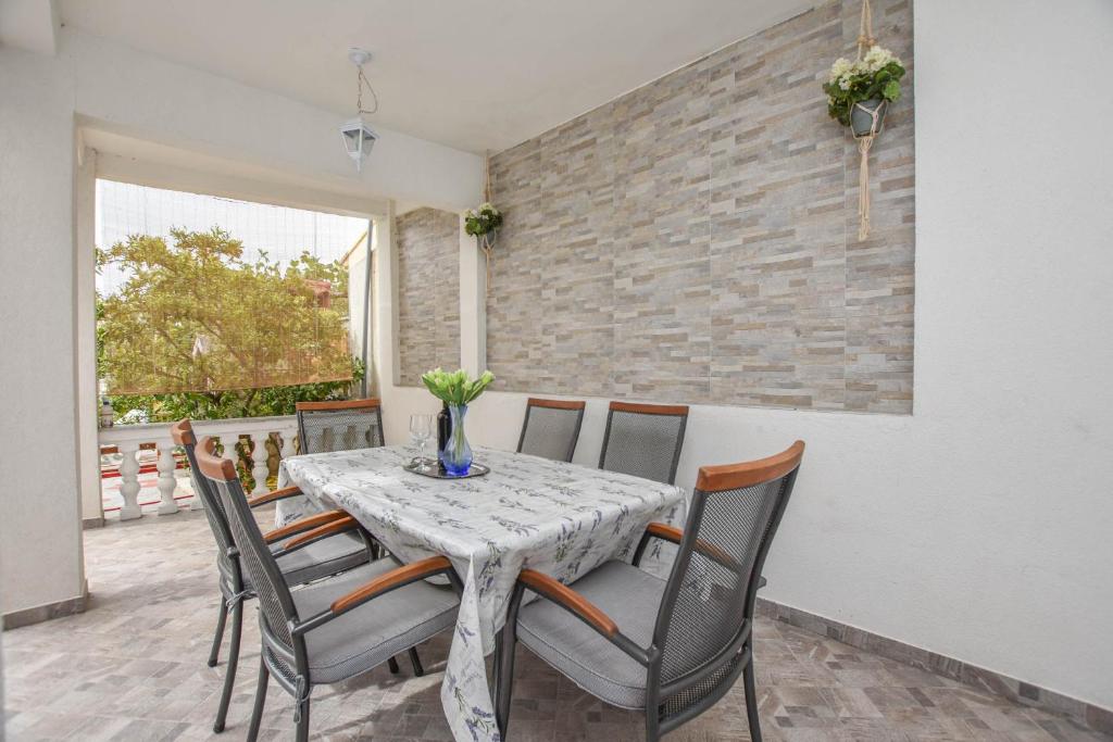 Apartment Rota photo 1