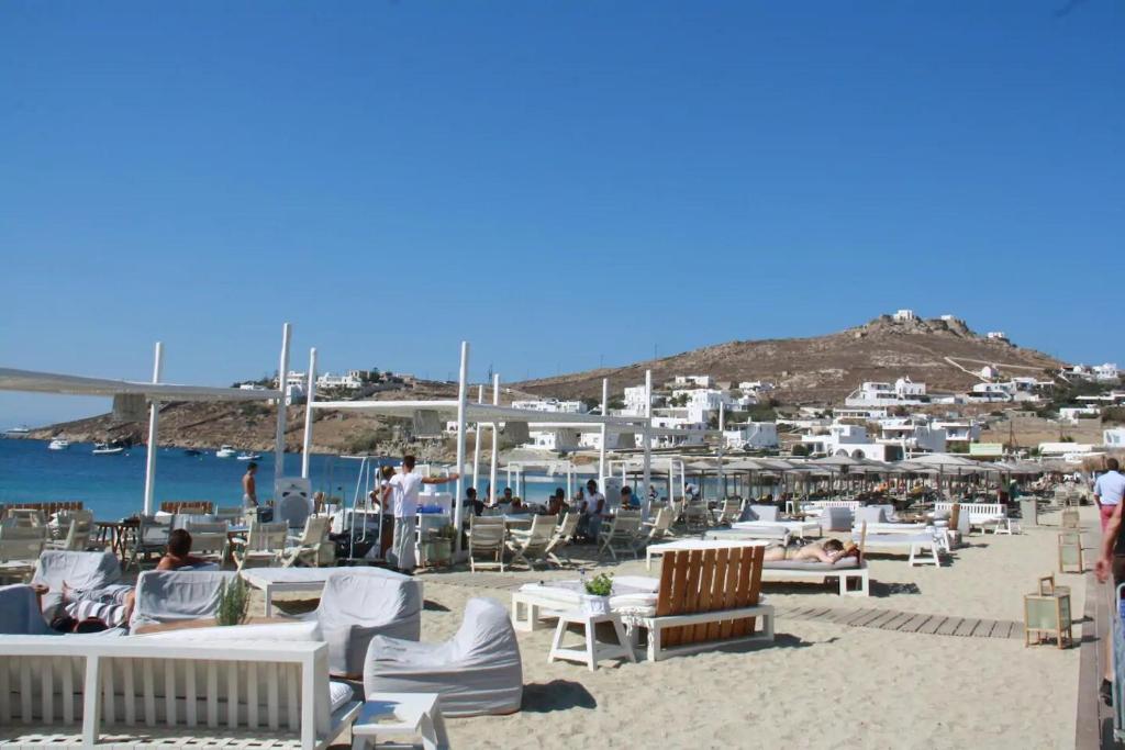 Ivi Mykonean Suites Mimoza Ornos Beach photo 4