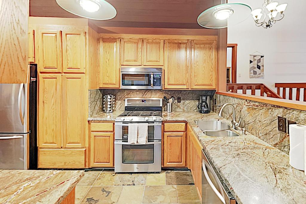 Amazing Dollar Point Retreat photo 2