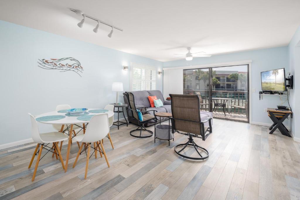 Ocean Village Club G26, 2 Bedrooms, Heated Pool, Sleeps 5, New Remodeled, Lanai photo 4