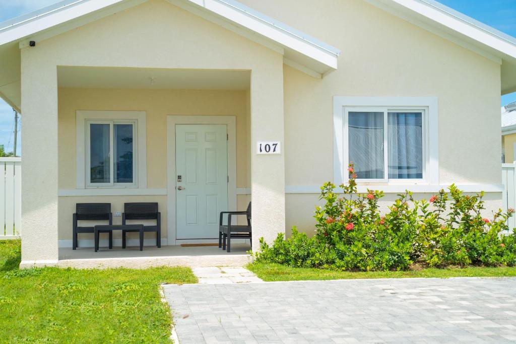 Hamilton @ Oceanpointe a serene 2bed 2 bath Villa photo 3
