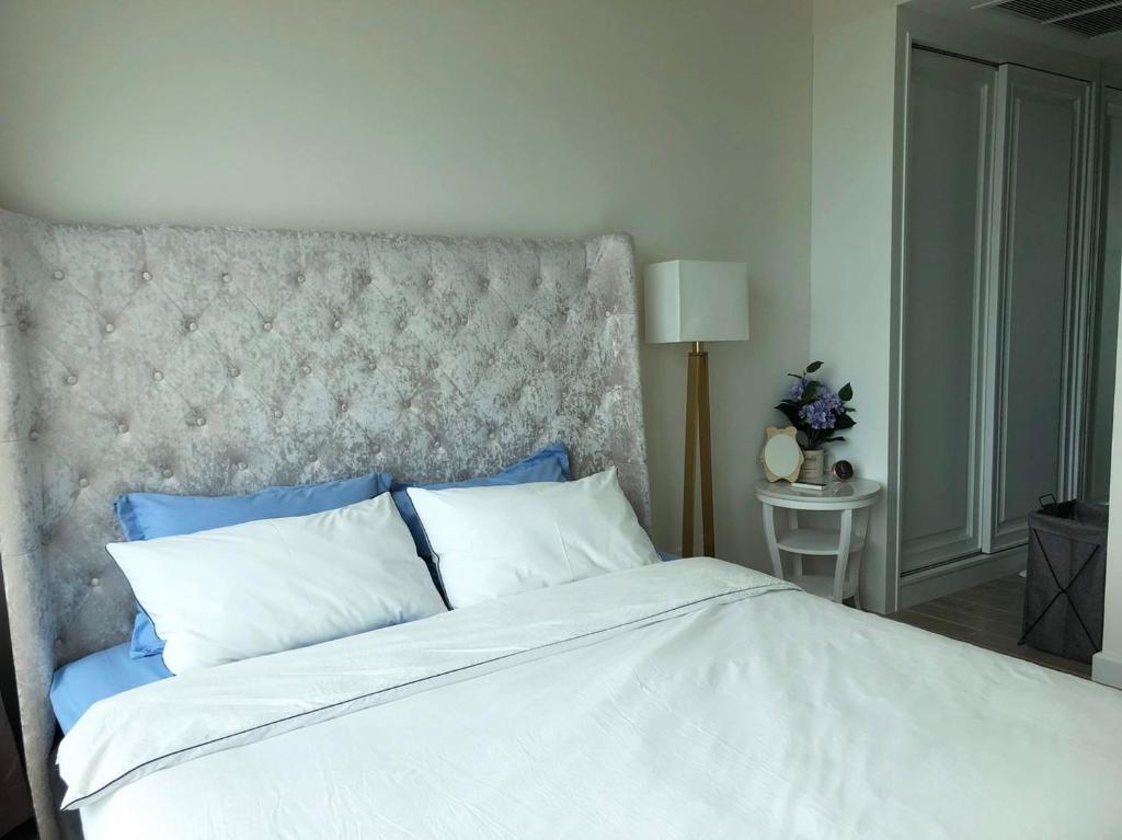 BeachFont Bang Saray By RoomQuest Hotel photo 3