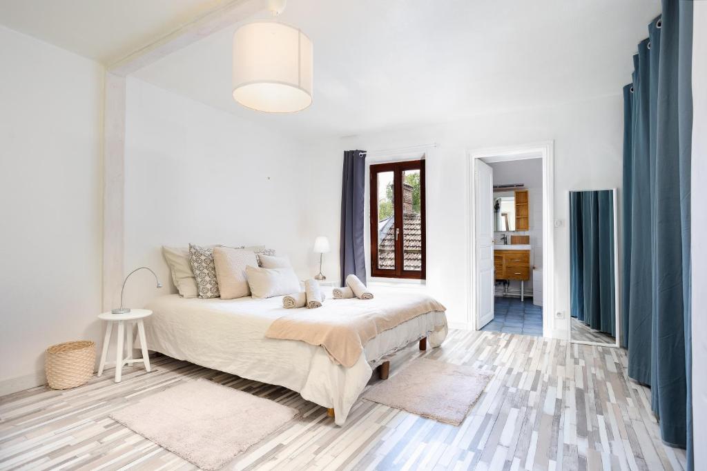 Cosy Montigny - Maison plein cœur de village photo 2