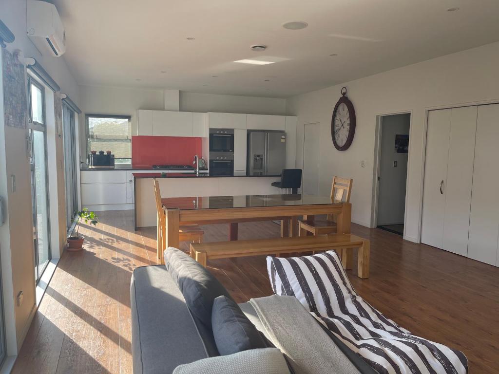 Stunning park side holiday home photo 1