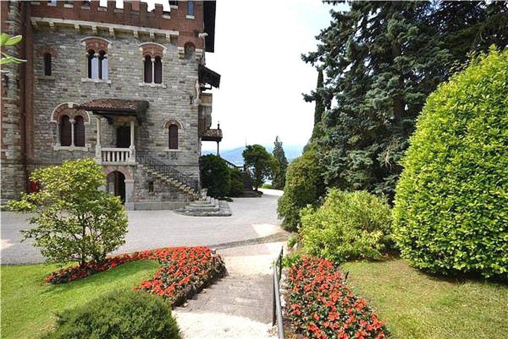 CHARMING APARTMENT LAKE FRONT photo 4