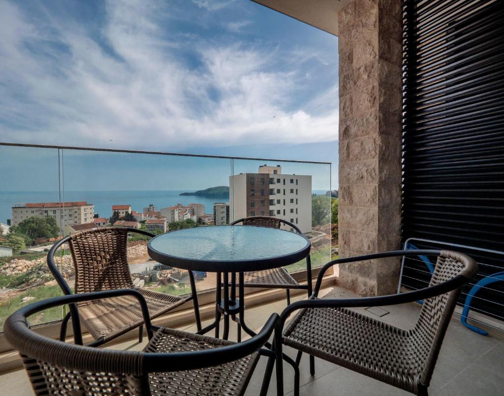 Horizon-One bedroom apartment with pool Jane photo 1