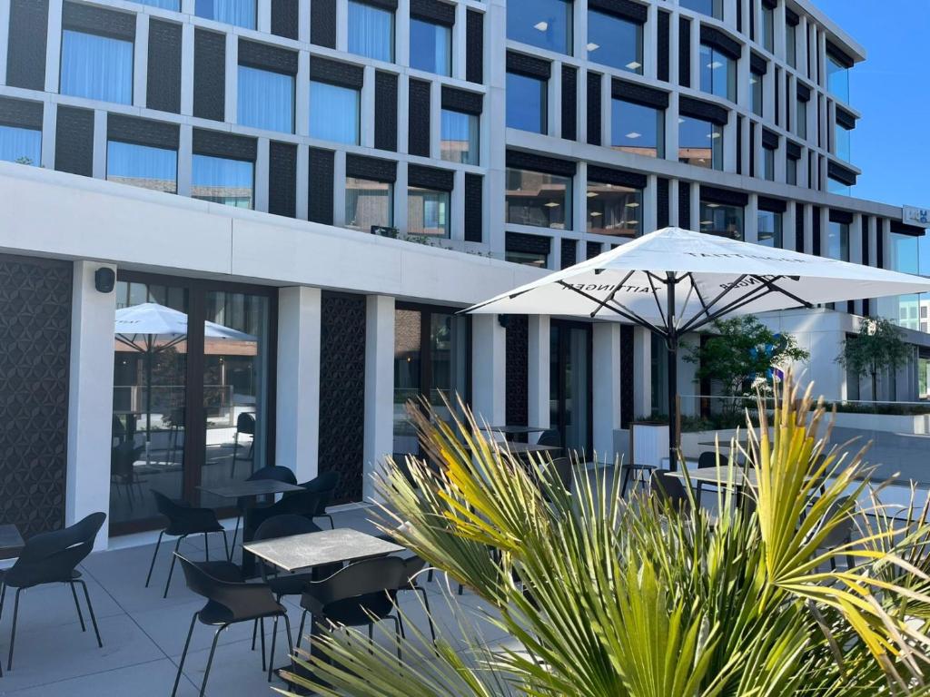 Radisson Blu Hotel Bruges - Tap to explore photos