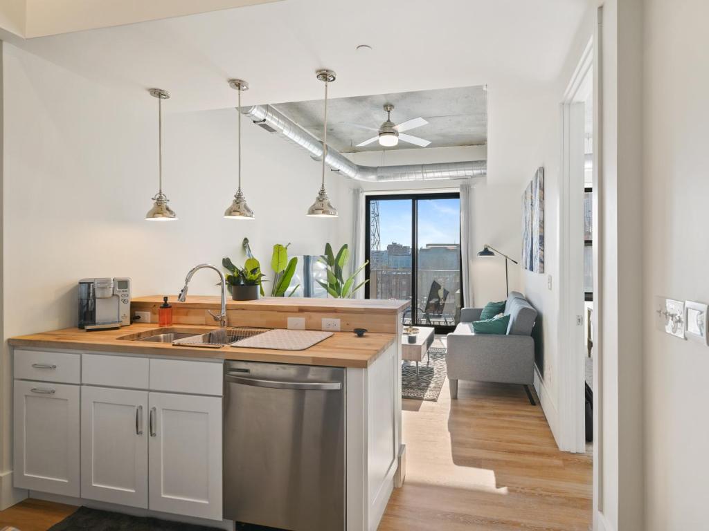 Clover Luxury High-Rise DownTown South Bend photo 2