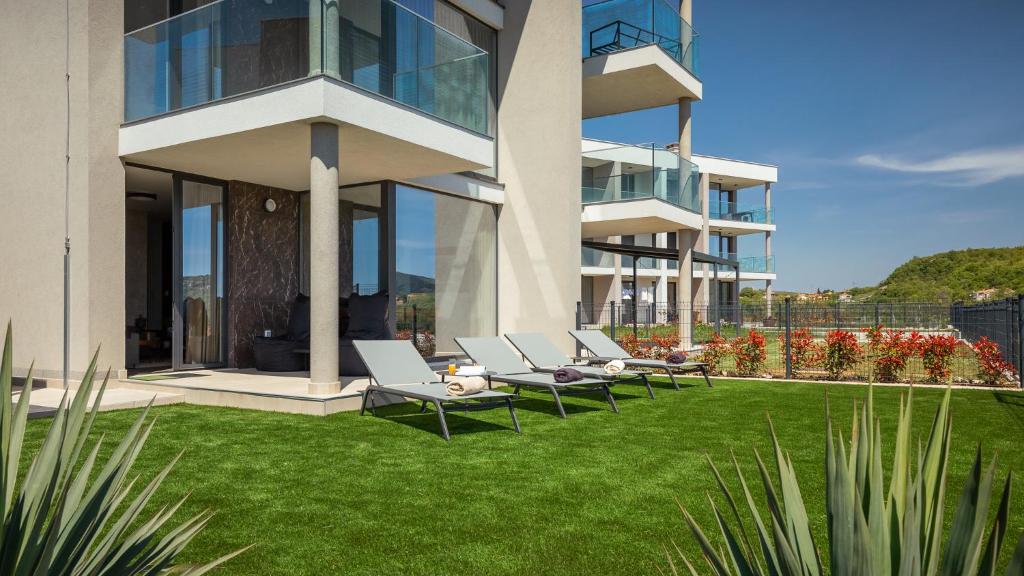 Royal Hilltop Residence photo 4