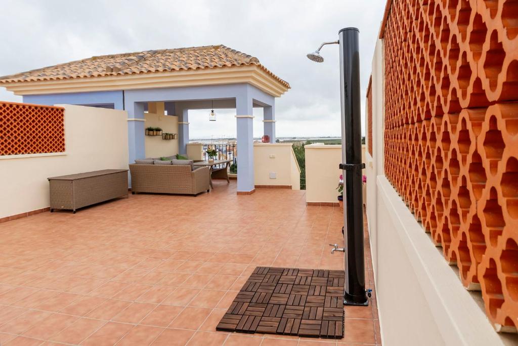 Ático con terraza-solárium y piscina 4-6 personas WIFI A/C photo 3