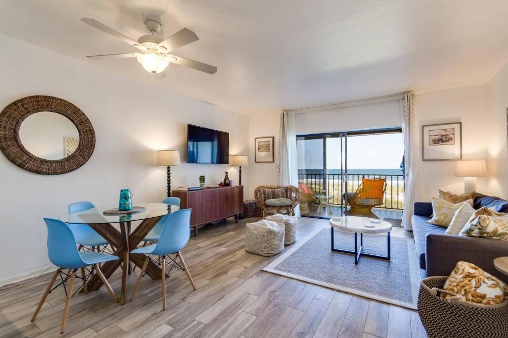 Oceanfront Oasis image
