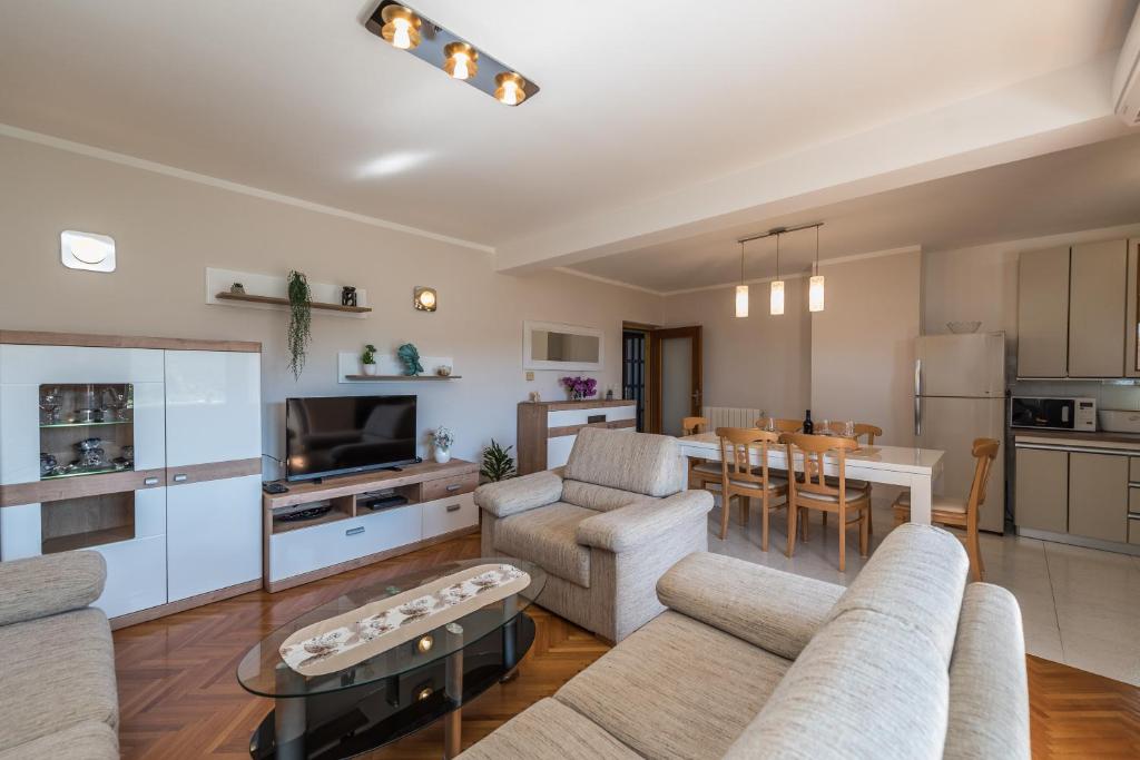 Stedi Apartment photo 3
