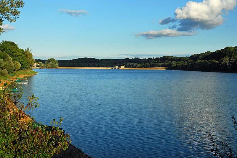 Maison bord de lac de charmes photo 2